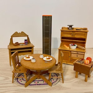 Dollhouse Furniture, Farmhouse Dollhouse, Mini Cabinets, Rustic Miniature Furniture, Vintage Dollhouse, Miniatures, Dining