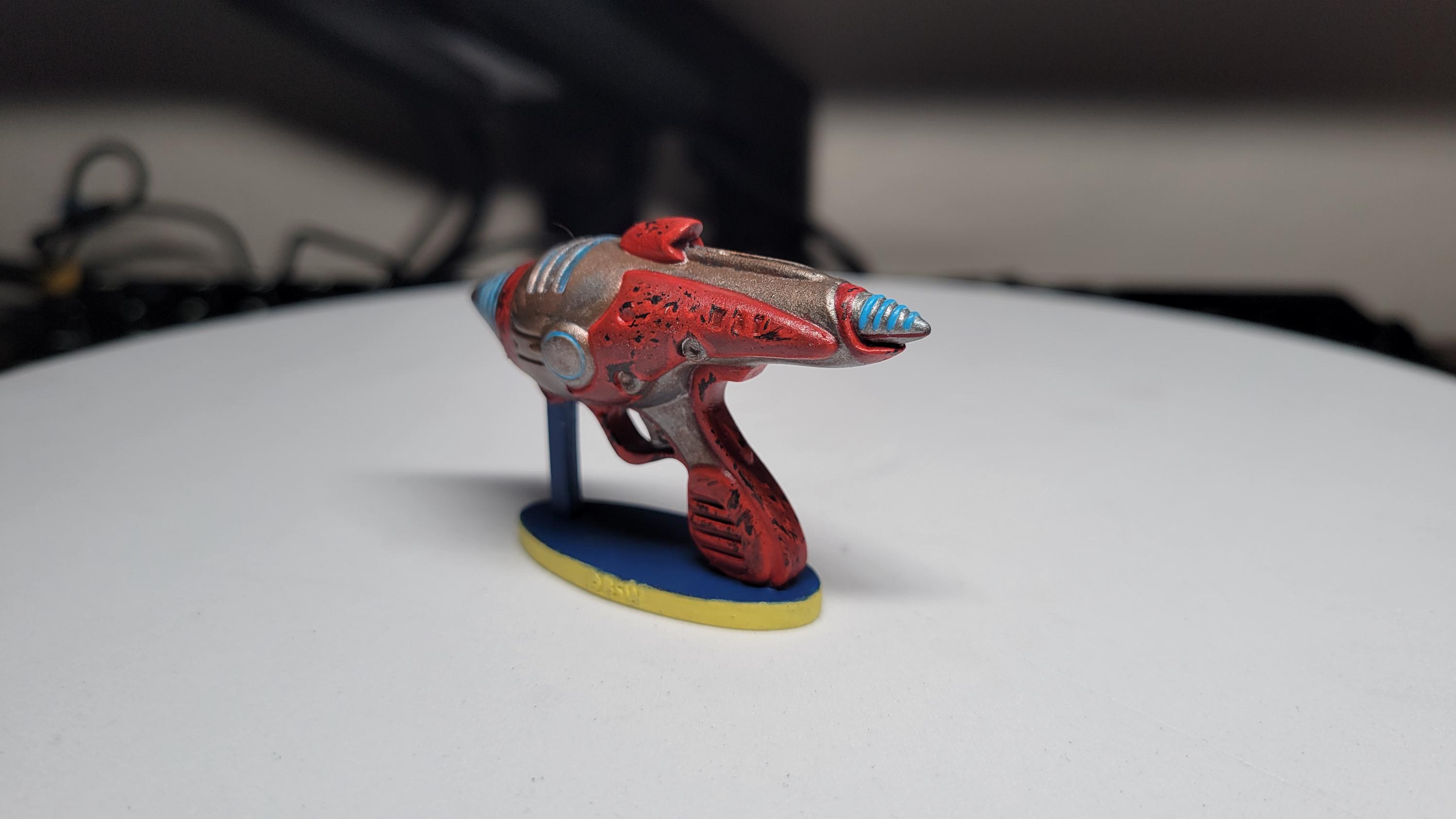 Fallout Alien Blaster Pistol, Hand-painted Miniature for Tabletop Games ...