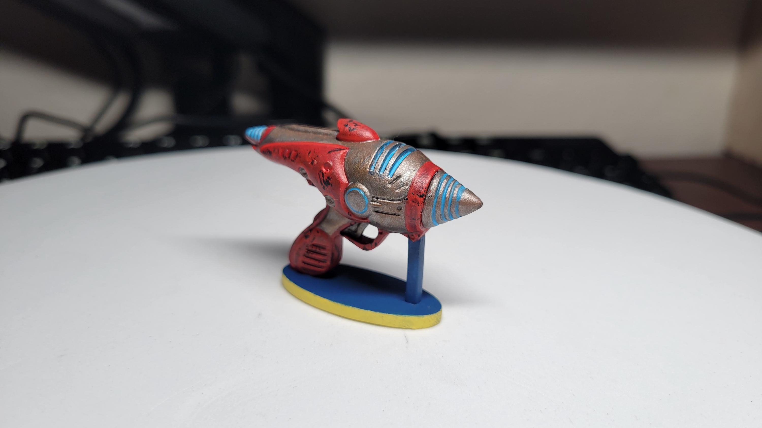 Fallout Alien Blaster Pistol, Hand-painted Miniature for Tabletop Games ...