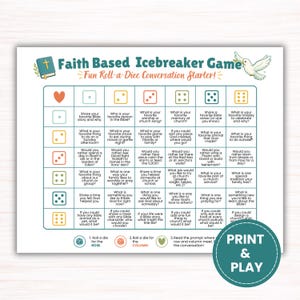 Könnte beinhalten: Ein druckbares Faith Based Icebreaker Game mit einem lustigen Roll-a-Dice-Konversationsstarter-Thema. Das Spiel enthält ein Raster mit Fragen, Würfelsymbolen und dem Text "Print & Play". Das Design beinhaltet eine Taube und ein Kreuz.