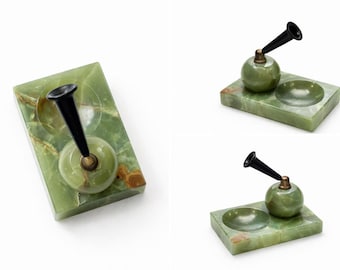 Vintage Onyx Desk Pen Holder with Fluted Bakelite Arm – Art Deco Office Accessory (1940s)