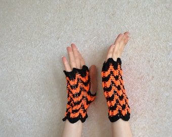 Striped FINGERLESS Orange and black mittens Autumn short girl mitts Hand knitted gloves Present teens fall mittens Lace wrist warmers