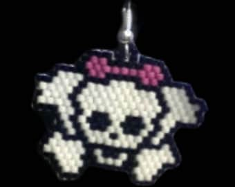 Girly Skull Brick Stitch Earring Pattern