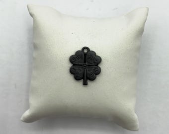 Dije de trébol de plata antiguo: colgante de cuatro hojas de la suerte