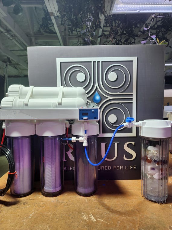 Energetically Amplified Structured Water - 150gpd Reverse Osmosis Filtration System & Crystal Charging Chamber - Rius Water