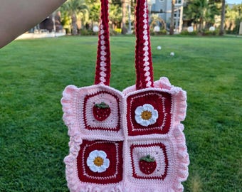Strawberry Crochet Bag: Handmade Granny Square Purse with Daisy Accents