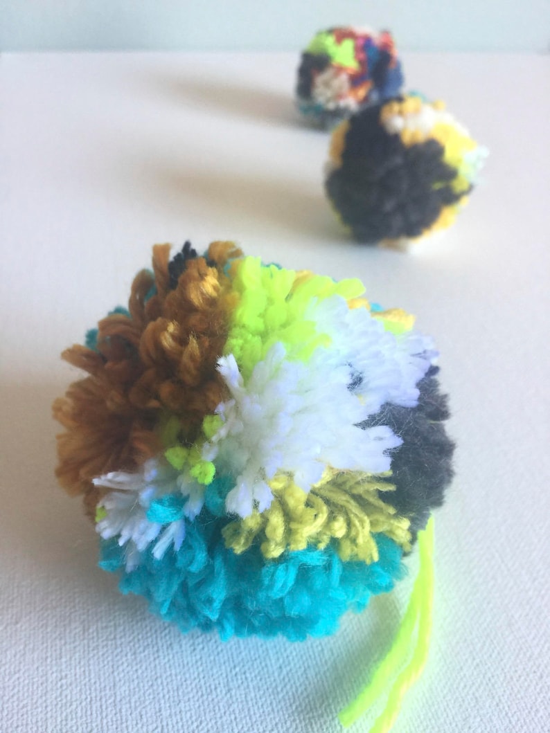 Pick your own color and quantity needed Home Decor Colorful Party Supplies Custom Yarn Artsy Pompoms DIY Tassel Garland Craft Supplies