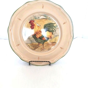 Set of 2 Gibson Everyday Royal Rooster Dinner Plates Scalloped Hand Painted