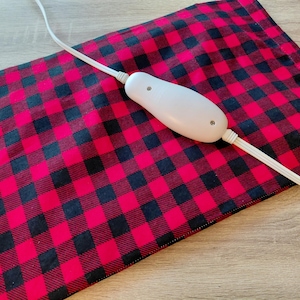 Heating Pad Cover, Flannel Heating Pad Cover with Velcro Closure! Various Sizes: 12 x 15 and 12 x 18 Inches, &quot;Red and Black Plaid&quot;
