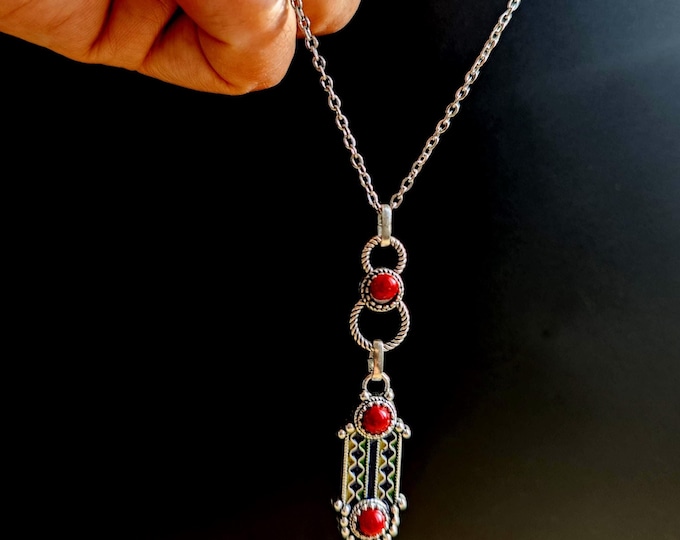 Collier amazigh – collier berbère- collier ethnique - avec magnifique chaîne en acier inoxydable