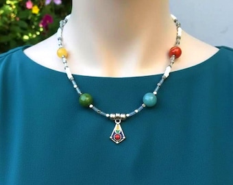 Collier kabyle femme avec pierres naturelles- avec pendentif style bijoux anciens kabyles - collier Berbère - Fait main, bijou unique