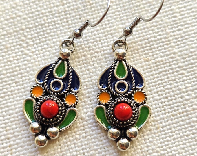 Bijou amazigh – bijou berbère- bijou ethnique- Bijou kabyle- boucles d'oreilles kabyles