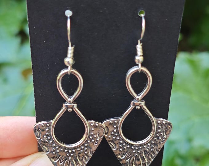 Boucles d'oreilles femme "Infini" en métal argenté – boucles d'oreilles ethniques