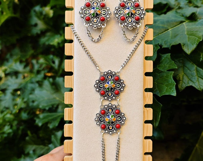 Parure femme- amazigh kabyle berbère- Entre tradition et modernité - bijou unique - Conçue et assemblée à la main dans le sud de la France