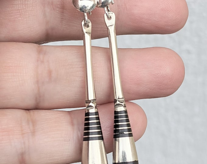 Boucles d'oreilles authentiques et artisanales  Argent 925 massif  touareg- avec motifs, style allongé. Fait main par les Touareg du Niger