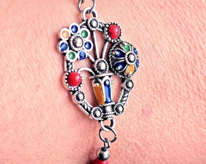 Magnifique bracelet kabyle avec chaîne en acier inoxydable et pendentif en métal argenté émaillé, Bracelet berbère bracelet amazigh ethnique