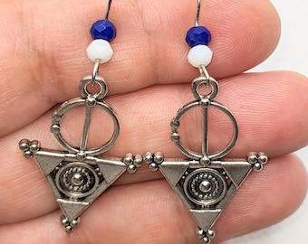 Boucles d'oreilles amazigh berbère femme argent plaqué -Tizerzit– boucles d'oreilles berbère- ethnique- bijoux amazighs. Fait main