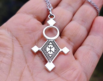 Collier amazigh berbère femme - Collier  avec un yaz– collier berbère- collier ethnique- bijoux amazigh
