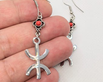 Boucles d'oreilles YAZ tifinagh – Adaptation moderne d’un bijou amazigh– boucles d'oreilles berbères- ethniques- bijoux amazigh.