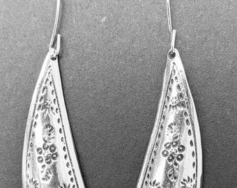 Boucles d'oreilles métal argenté femme triangulaire gravée - boucles d'oreilles géométrique