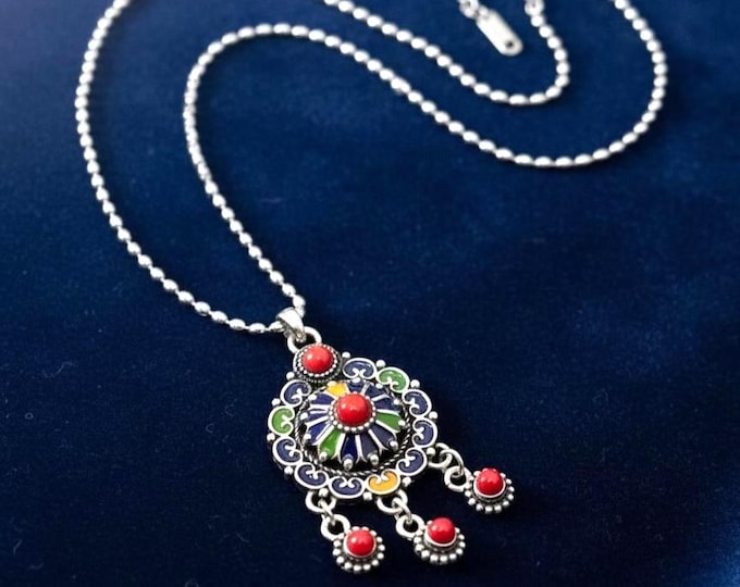 Collier amazigh berbère femme - Collier kabyle métal argenté émaillé – bijou amazigh avec magnifique chaîne en acier inoxydable