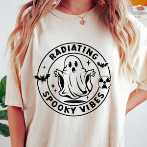 Retro Halloween Ghost Radiology Tech Shirt, Rad Tech Halloween Shirt, Spooky Radiologist Shirt, Radiology Tech Pumpkin, Rad Tech Spooky Gift