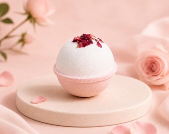 Rose Aura Badebombe | Geranie, rosa Tonerde und Rosenblätter
