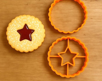 Linzer Star Cookie cutter set - round scalloped with star shaped -shine bright!