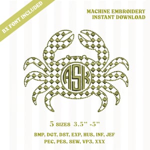 Puede incluir: Un diseño de bordado a máquina de un cangrejo con un patrón de diamantes y un monograma circular central con las letras ASK. El texto BX FONT INCLUDED, MACHINE EMBROIDERY INSTANT DOWNLOAD y 5 sizes 8,9 cm - 12,7 cm es visible junto a formatos.