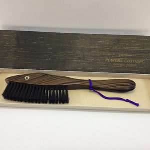 Men&#39;s Clothing Brush / Shoe Horn Vintage Novelty Googly Eyes Wooden Fish Valet Accessory