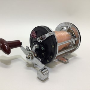 Immec Model 12-P Baitcasting Reel Fishing Tackle Vintage Outdoor Sporting Equipment