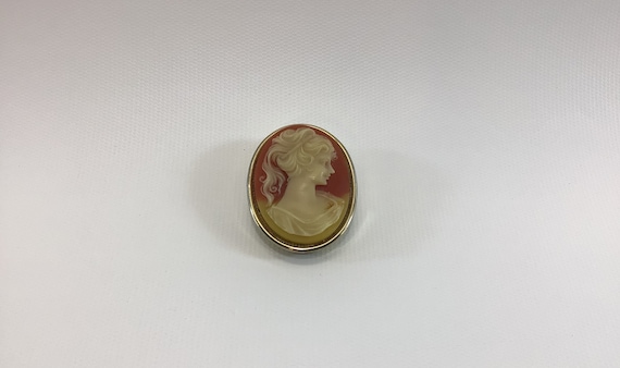 Cameo Pendant Brooch Solid Perfume Gold Tone Vint… - image 1