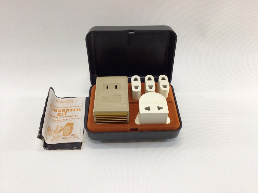 Kit Adaptateur Convertisseur International Franzus 1600 Watts - 5 Pièces + Étui