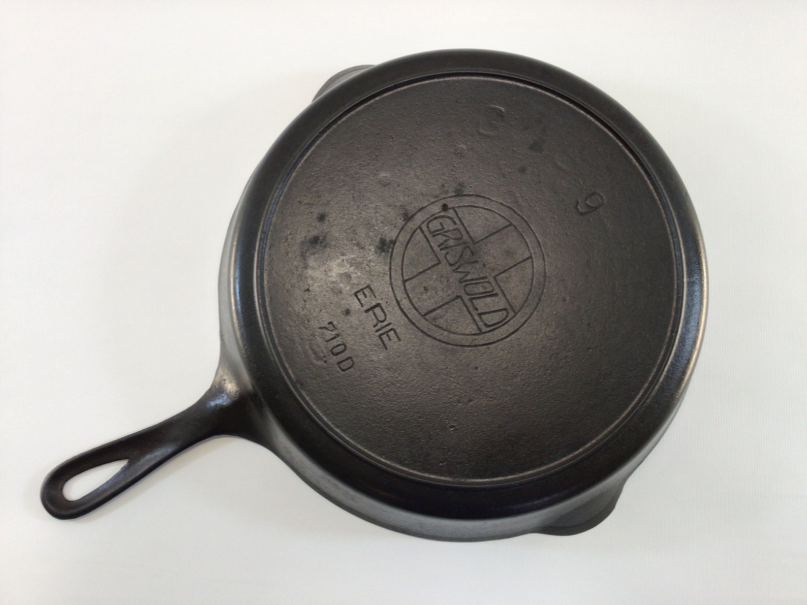 Cast Iron Skillet Griswold 710 D No. 9 Antique Collectible Etsy