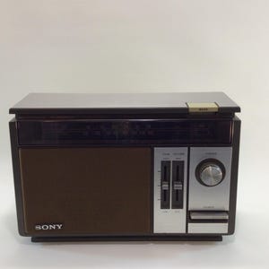 Sony High Fidelity AM/FM Radio Model ICF 9540W Vintage Electronics