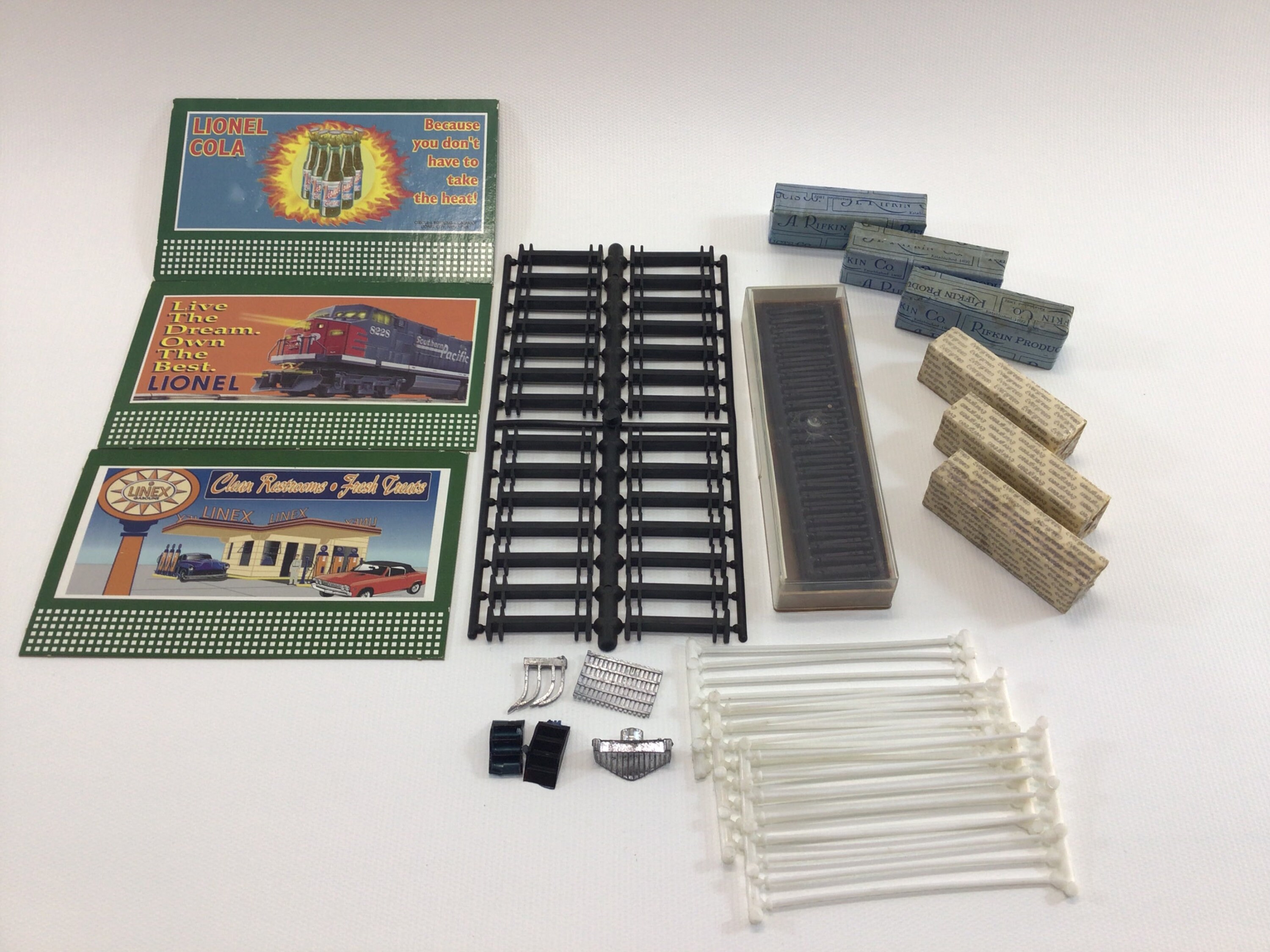 Model Railroad N Scale Miscellaneous Lot of Vintage Miniature Diorama ...