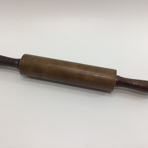 Small Wooden Rolling Pin Vintage Country Kitchen Farmhouse Decor