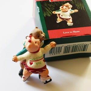 Vintage Hallmark Keepsake Collectible Ornament Love to Skate, Hallmark Christmas, Hallmark Collector Ornament, Rare Find Vintage Christmas