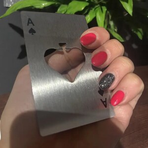 Apribottiglie a forma di carte da poker – Strumento da bar in acciaio inossidabile fatto a mano, regalo unico per gli amanti della birra, del vino o dei cocktail, regalo per gli sposi, espositore da bar