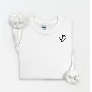 Minimalist Cat Sweatshirt, Premium Embroidered Kitty Pullover, Cozy Unisex Animal Jumper, Cat Lover Gift, Luxury Casual Wear