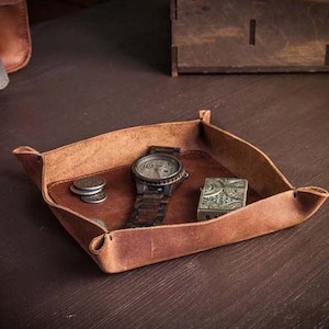 Personalized leather desk tray, Desk organizer tray, Leather catch all tray, Customized leather tray, Handmade leather valet tray