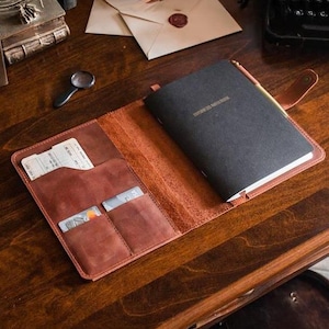 Funda de diario de cuero personalizada, Funda de cuaderno con bolsillos, Funda de cuaderno grabada, Funda de agenda de cuero, Funda de diario hecha a mano