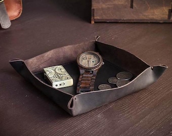 Custom leather valet tray, Leather desk tray for men, Monogrammed leather tray, Leather catch all tray, Handmade leather tray, Desk storage