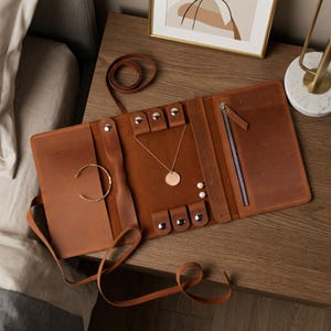 Leder Reise Schmuck Etui, Leder Schmuck Aufbewahrung, Reise Schmuck Organizer, Schmuckrolle, Schmuck Organizer, Schmuck Etui Bild 2