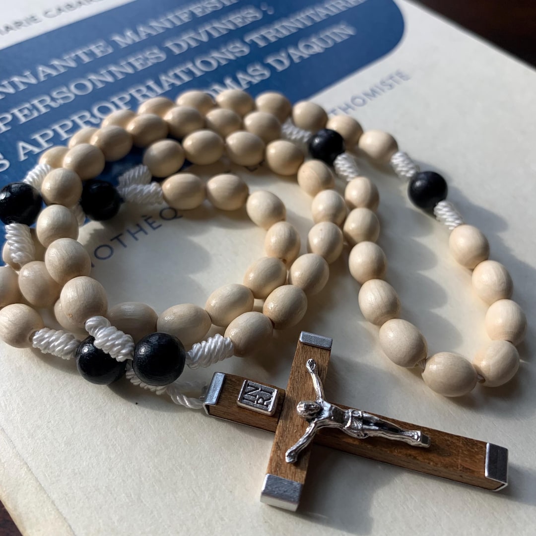 Angelic Salutation, Rosary in Dominican Colors- Order Preachers
