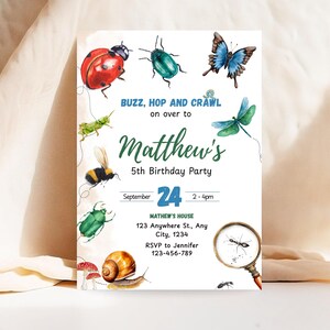 Könnte beinhalten: Eine Geburtstagseinladung mit Aquarellillustrationen von Insekten und dem Text "Buzz, Hop and Crawl on over to Matthew's 5th Birthday Party." Enthält Datum, Uhrzeit und RSVP-Informationen.