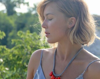 single layer turquoise and gray necklace