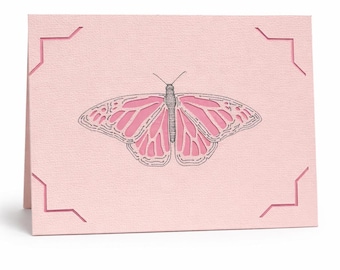 Elegante vlinderkaart: structuurpapier, handgemaakt voor verjaardagen, een nieuw begin