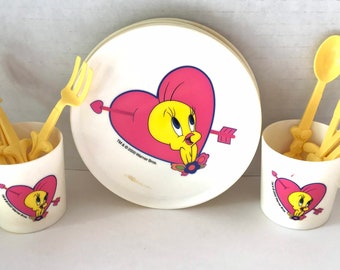 Tweety Bird Tootsie Toy Children’s Plastic Dishes Play Set