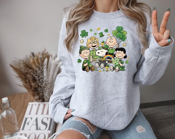 St. Patrick's Day Peanuts Sweatshirt/Charlie Brown and friends Crewneck